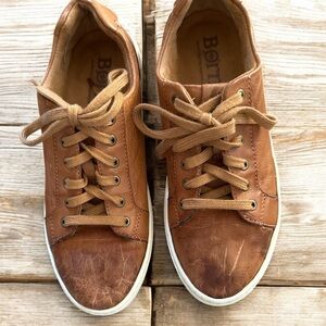 Born Women’s Tan Leather Milan Sneakers size 8